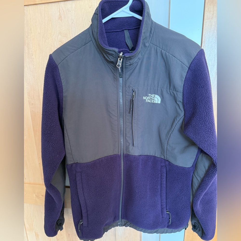 Classic Denali The North Face Purple and Gray Jacket